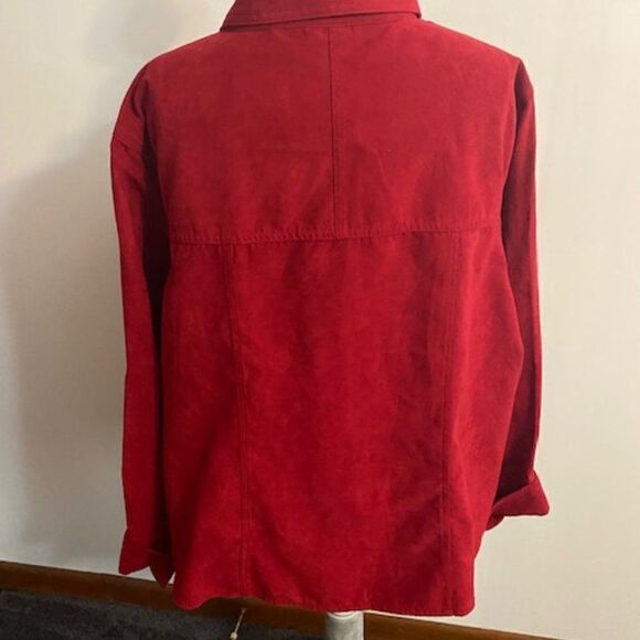 Carolina Colours Plus Red button-down 1 pocket, size 22/24 - Picture 2 of 3